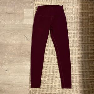 Alo airbrush full length leggings in dark plum.  Size small
